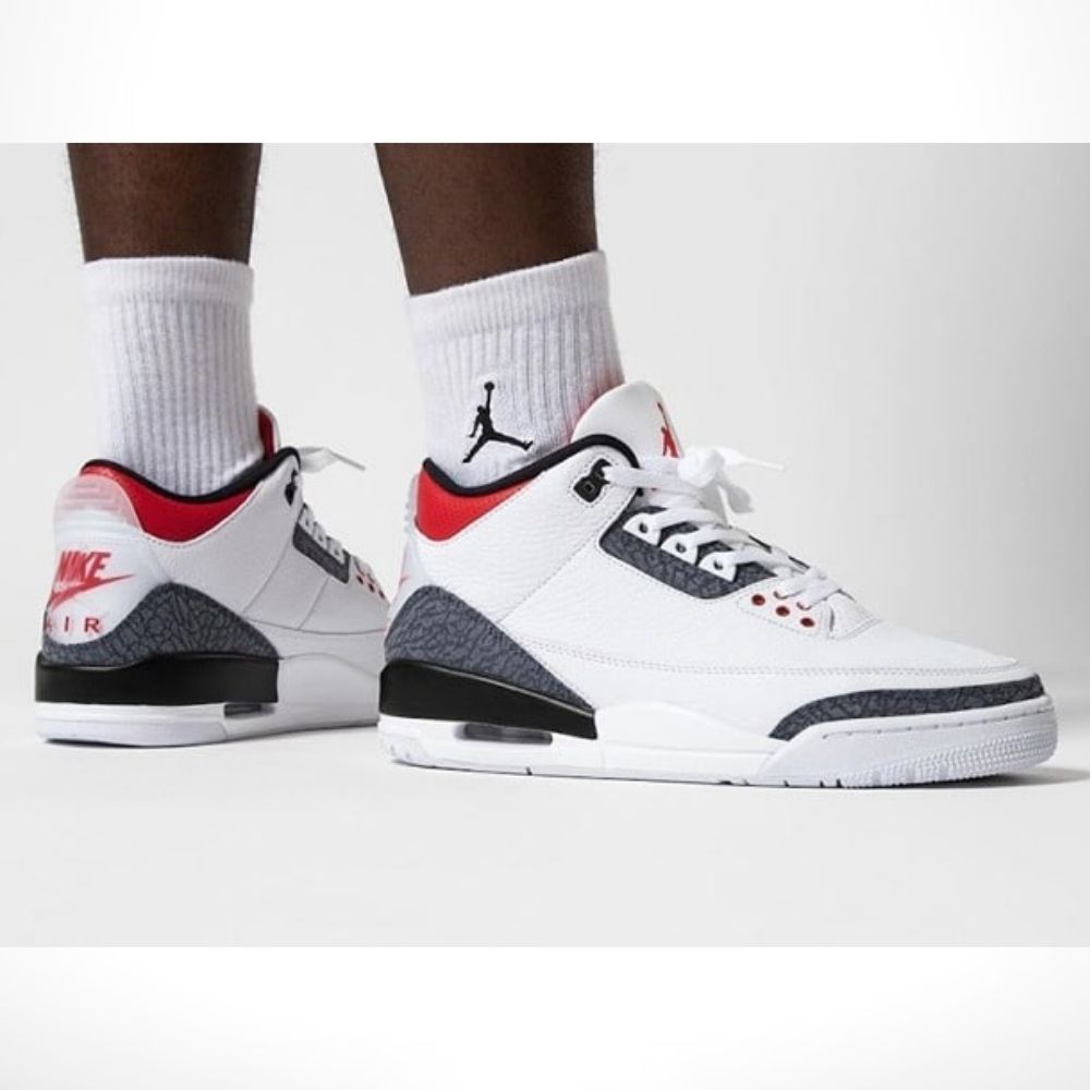 Air Jordan 3 Retro Denim SE Fire Red